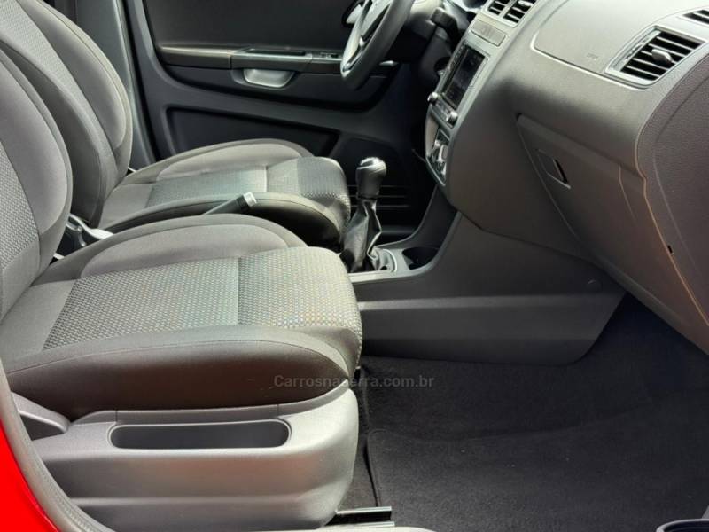 VOLKSWAGEN - FOX - 2020/2021 - Vermelha - R$ 66.900,00