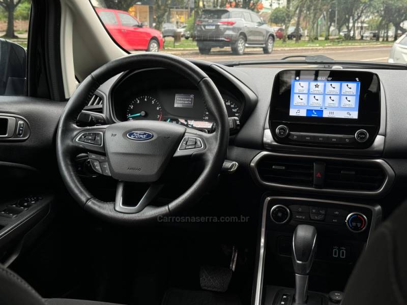 FORD - ECOSPORT - 2018/2019 - Preta - R$ 73.900,00