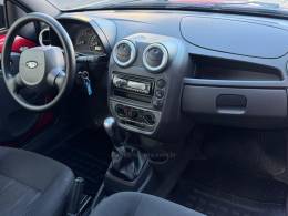FORD - KA - 2010/2011 - Vermelha - R$ 27.900,00