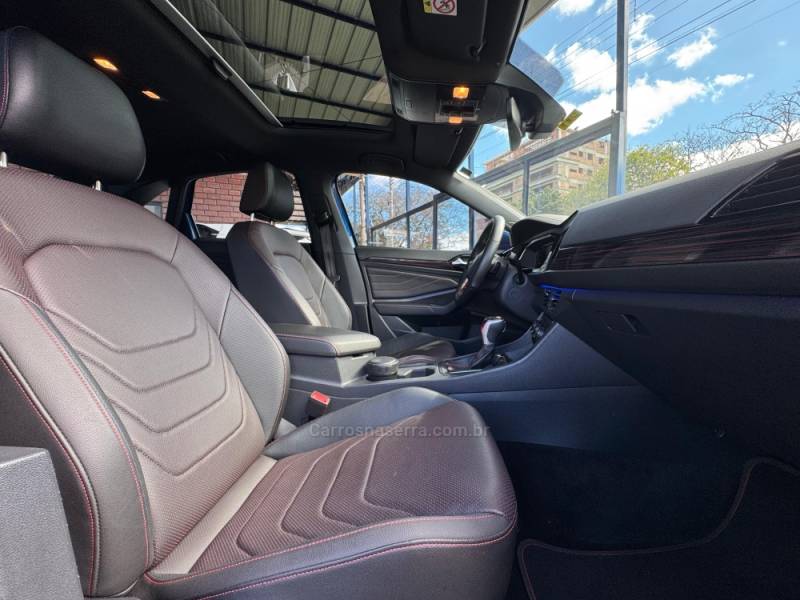 VOLKSWAGEN - JETTA - 2023/2023 - Azul - R$ 199.900,00