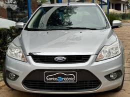 FORD - FOCUS - 2011/2012 - Prata - R$ 41.900,00