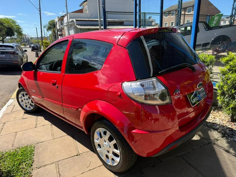 FORD - KA - 2012/2013 - Vermelha - R$ 33.900,00