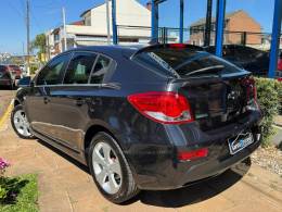 CHEVROLET - CRUZE - 2013/2014 - Preta - R$ 61.900,00
