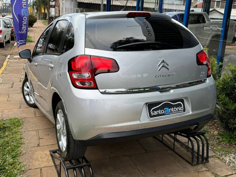 CITROËN - C3 - 2012/2013 - Prata - R$ 37.900,00