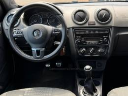 VOLKSWAGEN - SAVEIRO - 2015/2015 - Branca - R$ 69.900,00