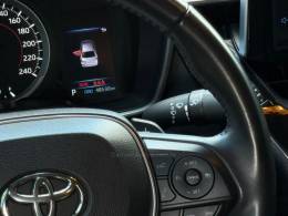 TOYOTA - COROLLA - 2022/2023 - Branca - R$ 132.900,00