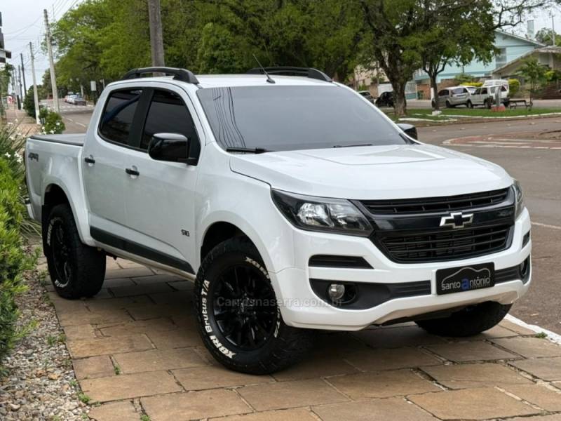 CHEVROLET - S10 - 2019/2020 - Branca - R$ 129.900,00