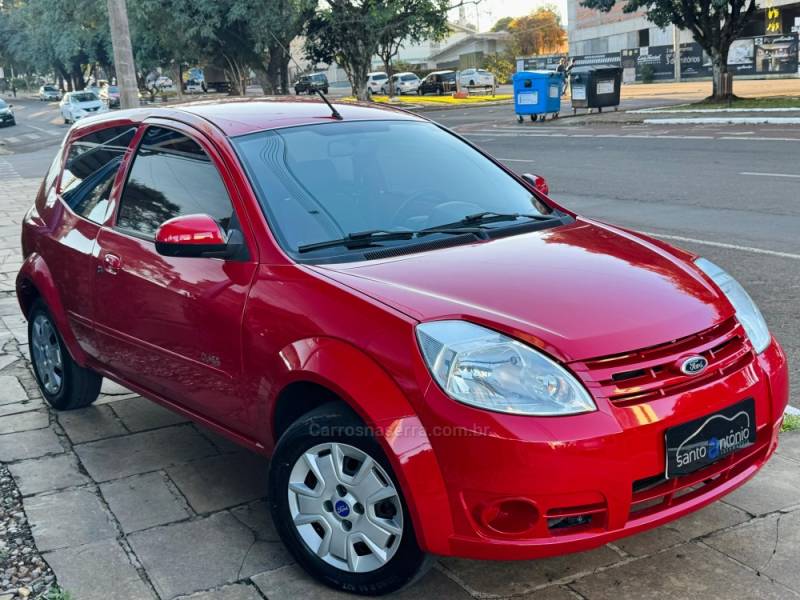 FORD - KA - 2010/2011 - Vermelha - R$ 27.900,00