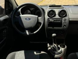 FORD - FIESTA - 2011/2012 - Branca - R$ 36.900,00