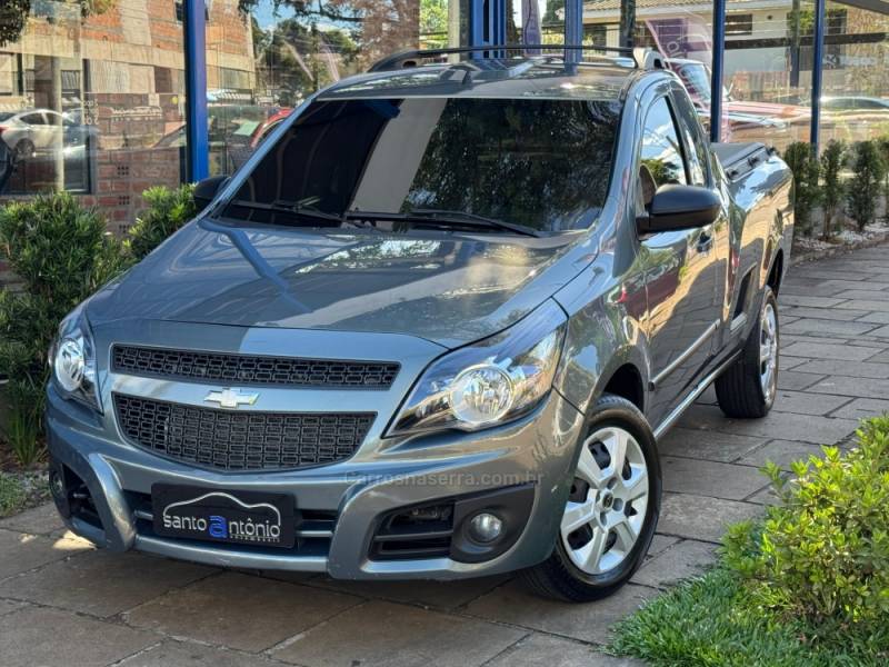 CHEVROLET - MONTANA - 2012/2013 - Cinza - R$ 37.900,00