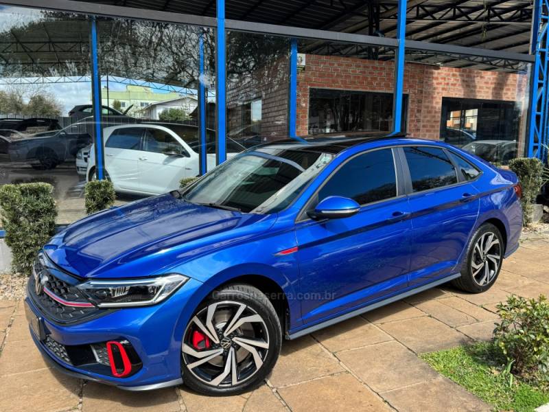 VOLKSWAGEN - JETTA - 2023/2023 - Azul - R$ 199.900,00
