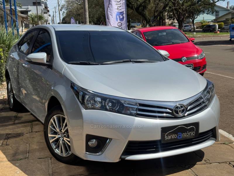 TOYOTA - COROLLA - 2015/2016 - Prata - R$ 79.900,00