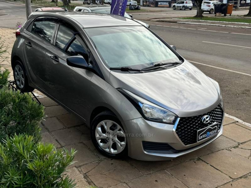 HYUNDAI - HB20 - 2018/2019 - Cinza - R$ 56.900,00