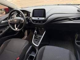 CHEVROLET - ONIX - 2022/2023 - Vermelha - R$ 73.900,00