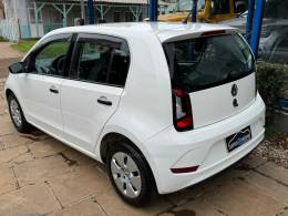 VOLKSWAGEN - UP - 2017/2018 - Branca - R$ 46.900,00