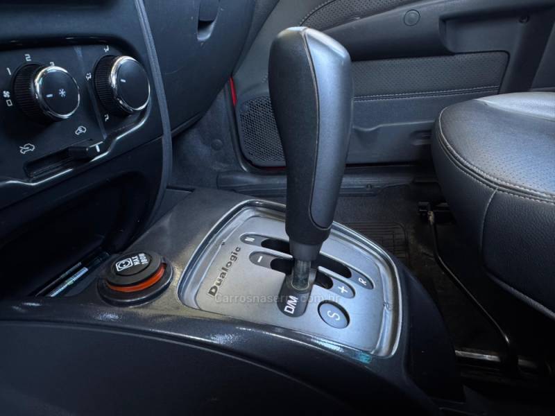 FIAT - STRADA - 2015/2016 - Vermelha - R$ 59.900,00