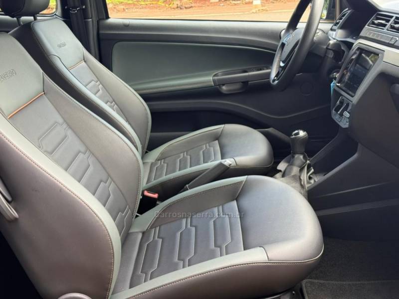 VOLKSWAGEN - SAVEIRO - 2024/2025 - Cinza - R$ 112.900,00