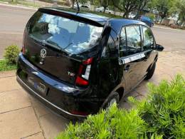 VOLKSWAGEN - UP - 2018/2018 - Preta - R$ 65.900,00