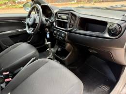 FIAT - STRADA - 2021/2022 - Prata - R$ 71.900,00