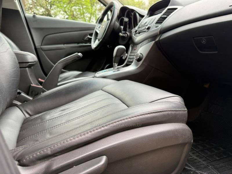 CHEVROLET - CRUZE - 2011/2012 - Branca - R$ 54.900,00