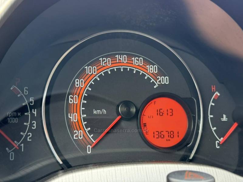 FIAT - UNO - 2014/2014 - Branca - R$ 39.900,00