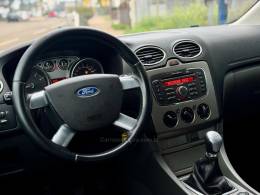 FORD - FOCUS - 2011/2012 - Prata - R$ 41.900,00