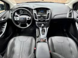 FORD - FOCUS - 2015/2015 - Preta - R$ 55.900,00