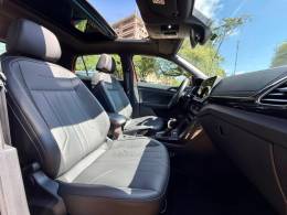 VOLKSWAGEN - T-CROSS - 2024/2025 - Vermelha - R$ 155.900,00