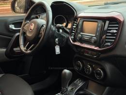 FIAT - TORO - 2016/2016 - Vermelha - R$ 92.900,00