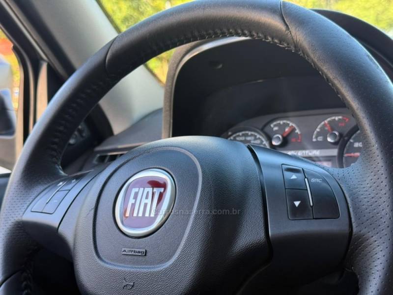 FIAT - STRADA - 2015/2016 - Branca - R$ 66.900,00