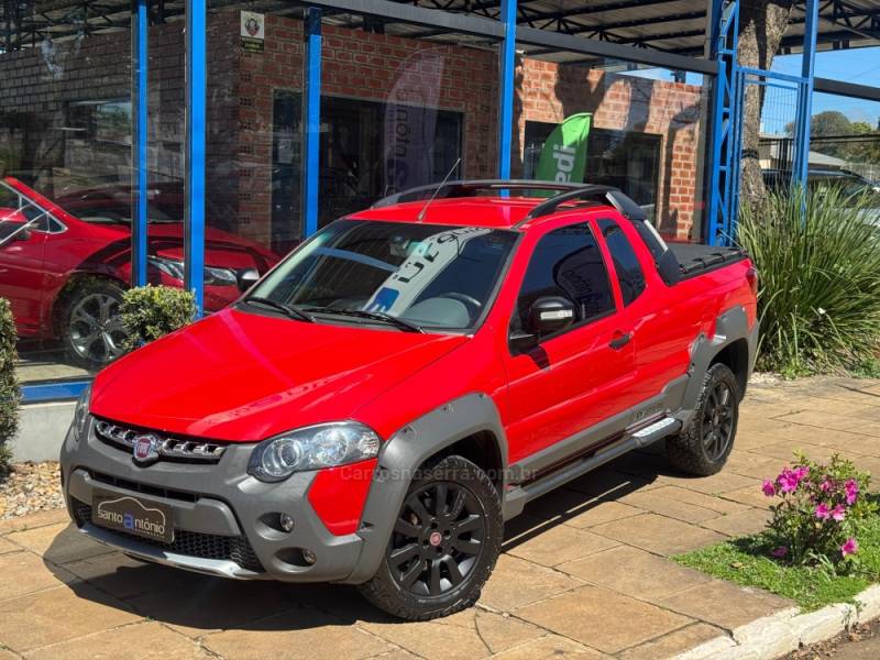 FIAT - STRADA - 2015/2016 - Vermelha - R$ 59.900,00