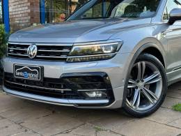 VOLKSWAGEN - TIGUAN - 2018/2019 - Prata - R$ 169.900,00