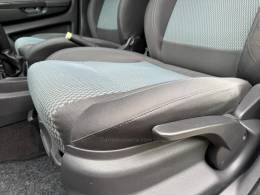 VOLKSWAGEN - FOX - 2013/2014 - Prata - R$ 42.900,00