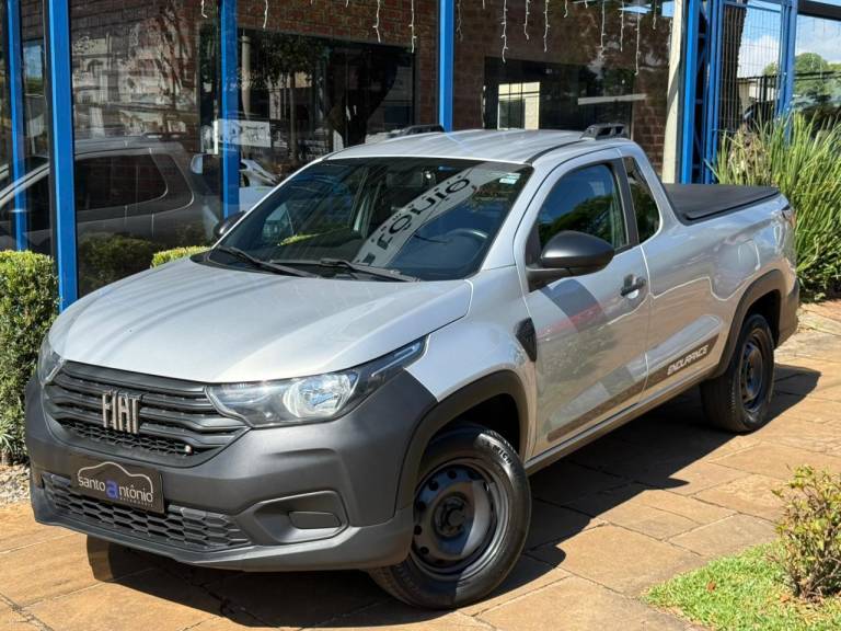 FIAT - STRADA - 2021/2022 - Prata - R$ 69.900,00