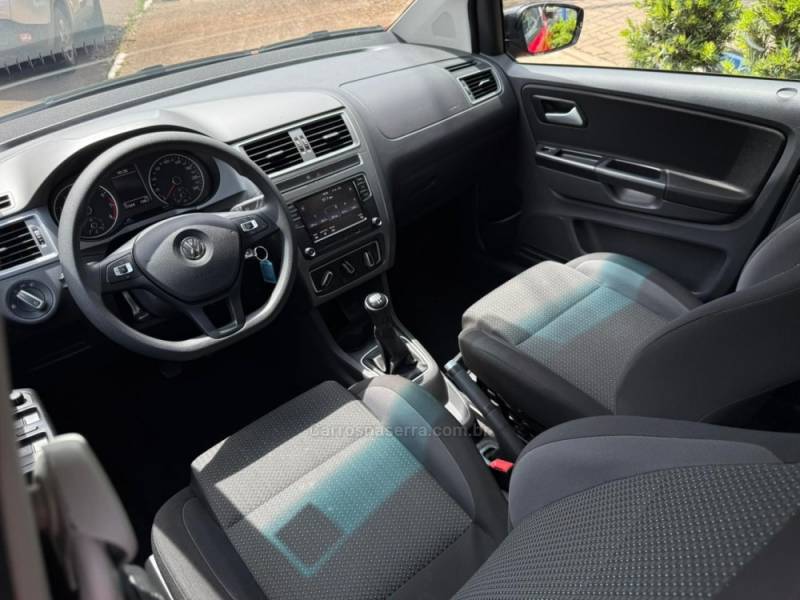 VOLKSWAGEN - FOX - 2020/2021 - Vermelha - R$ 66.900,00