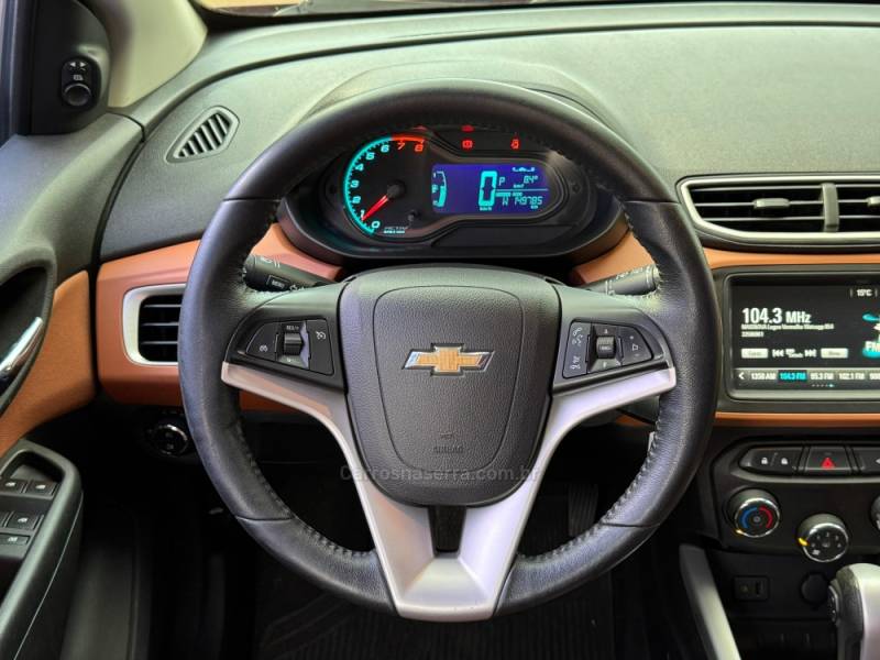 CHEVROLET - ONIX - 2018/2018 - Vermelha - R$ 67.900,00