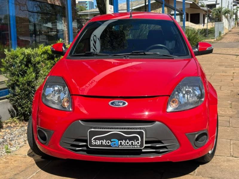 FORD - KA - 2012/2013 - Vermelha - R$ 33.900,00