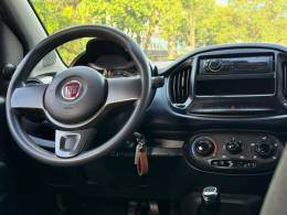 FIAT - UNO - 2021/2021 - Branca - R$ 46.900,00