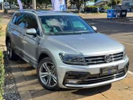 VOLKSWAGEN - TIGUAN - 2018/2019 - Prata - R$ 169.900,00