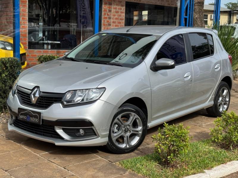 RENAULT - SANDERO - 2017/2017 - Prata - R$ 49.900,00