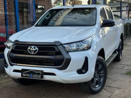 TOYOTA - HILUX - 2023/2024 - Branca - R$ 219.900,00