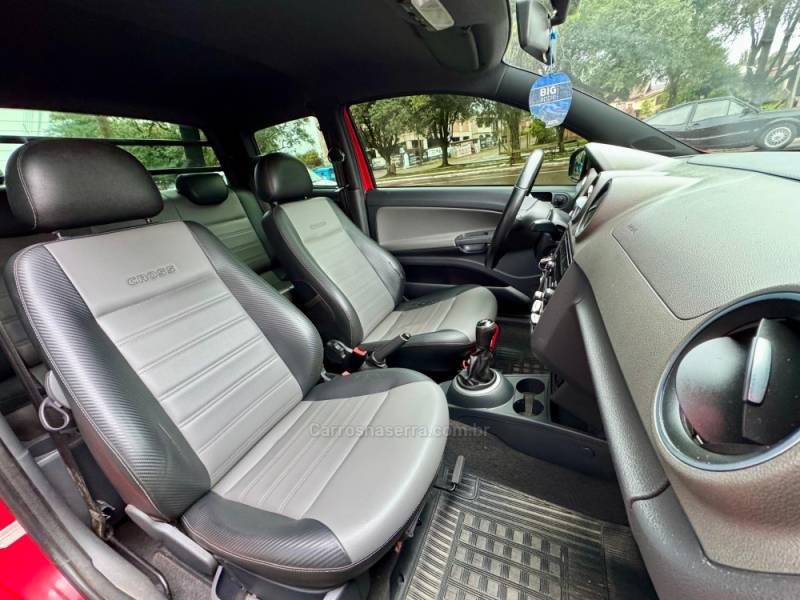 VOLKSWAGEN - SAVEIRO - 2016/2016 - Vermelha - R$ 73.900,00