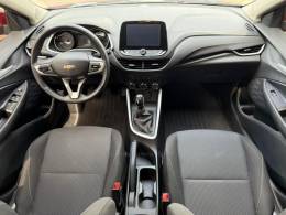 CHEVROLET - ONIX - 2022/2023 - Vermelha - R$ 73.900,00