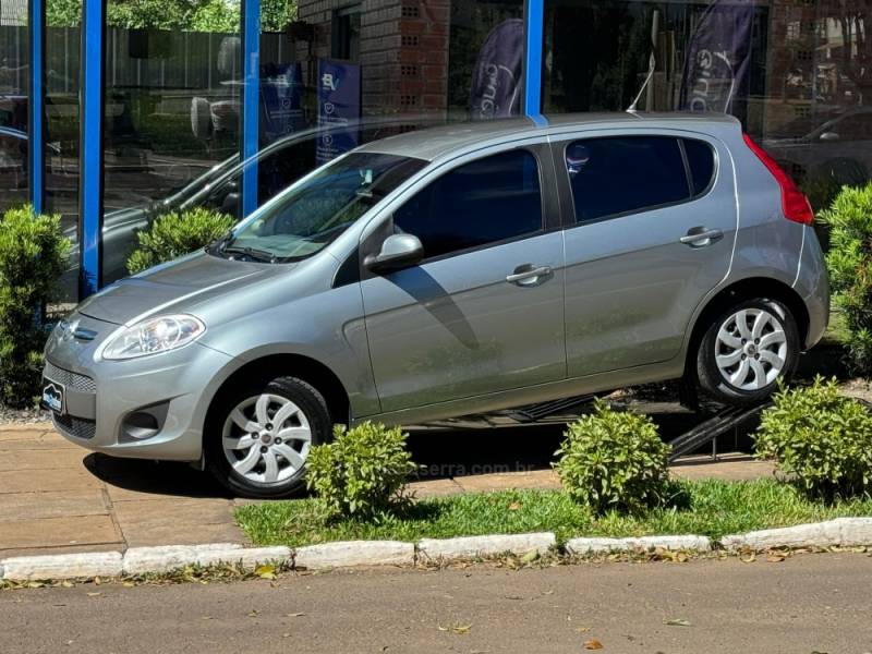 FIAT - PALIO - 2013/2013 - Cinza - R$ 38.900,00