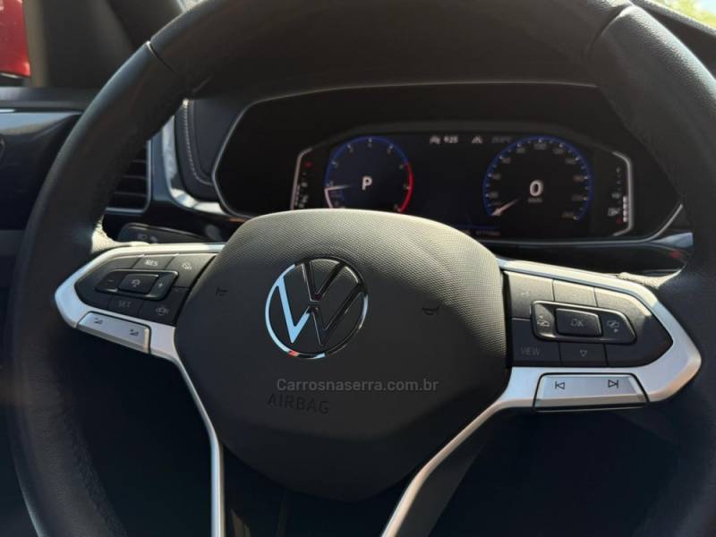 VOLKSWAGEN - T-CROSS - 2024/2025 - Vermelha - R$ 155.900,00