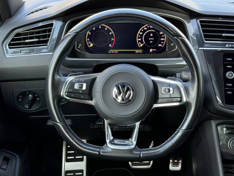 VOLKSWAGEN - TIGUAN - 2018/2019 - Prata - R$ 169.900,00