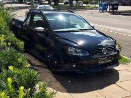 VOLKSWAGEN - SAVEIRO - 2015/2015 - Preta - R$ 53.900,00