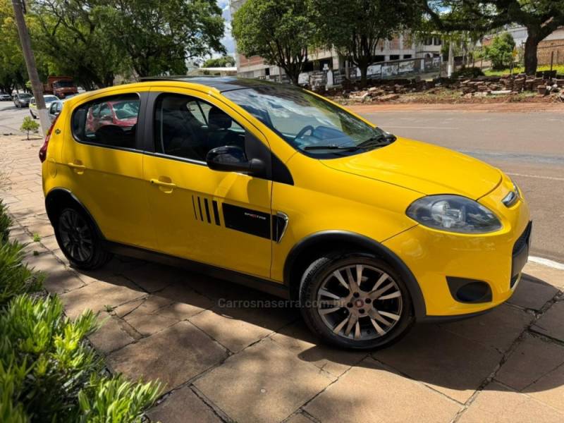 FIAT - PALIO - 2013/2014 - Amarela - R$ 44.900,00